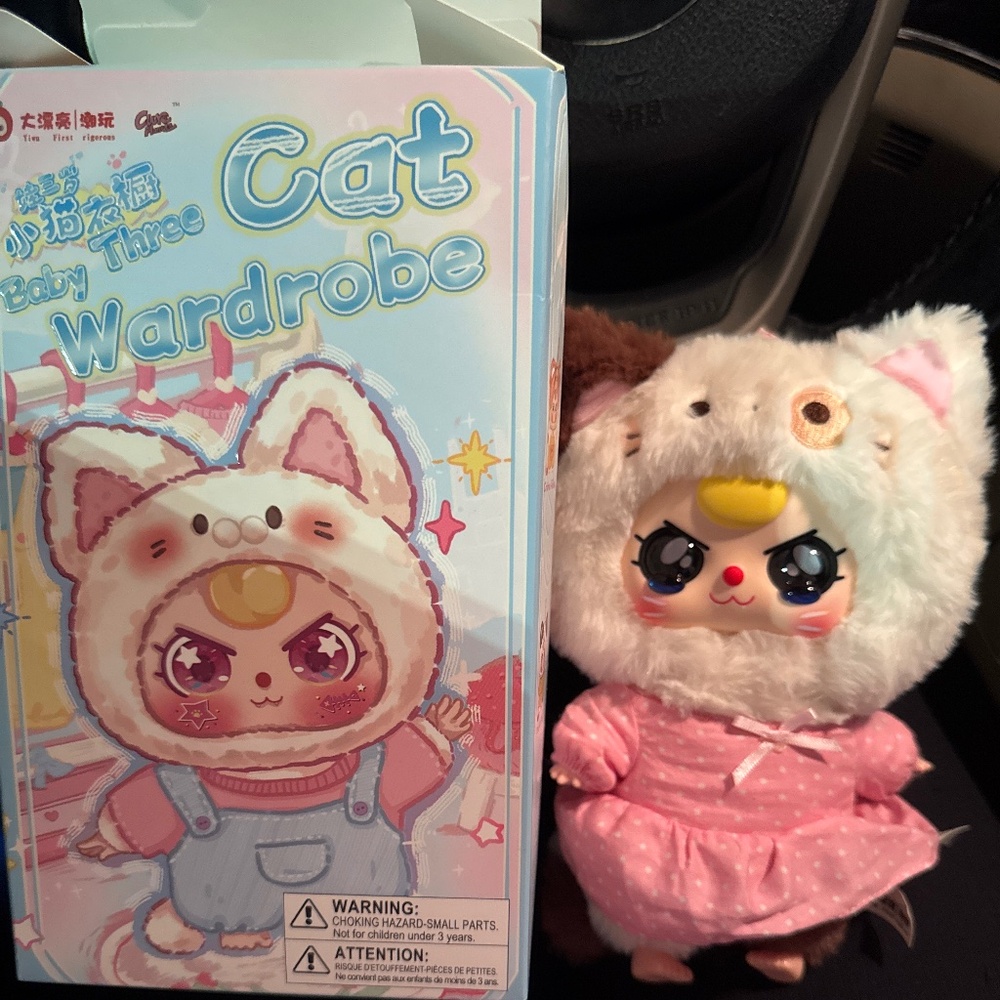 Baby Three Cat Wardrobe (lovely Dolly with crying eyes)